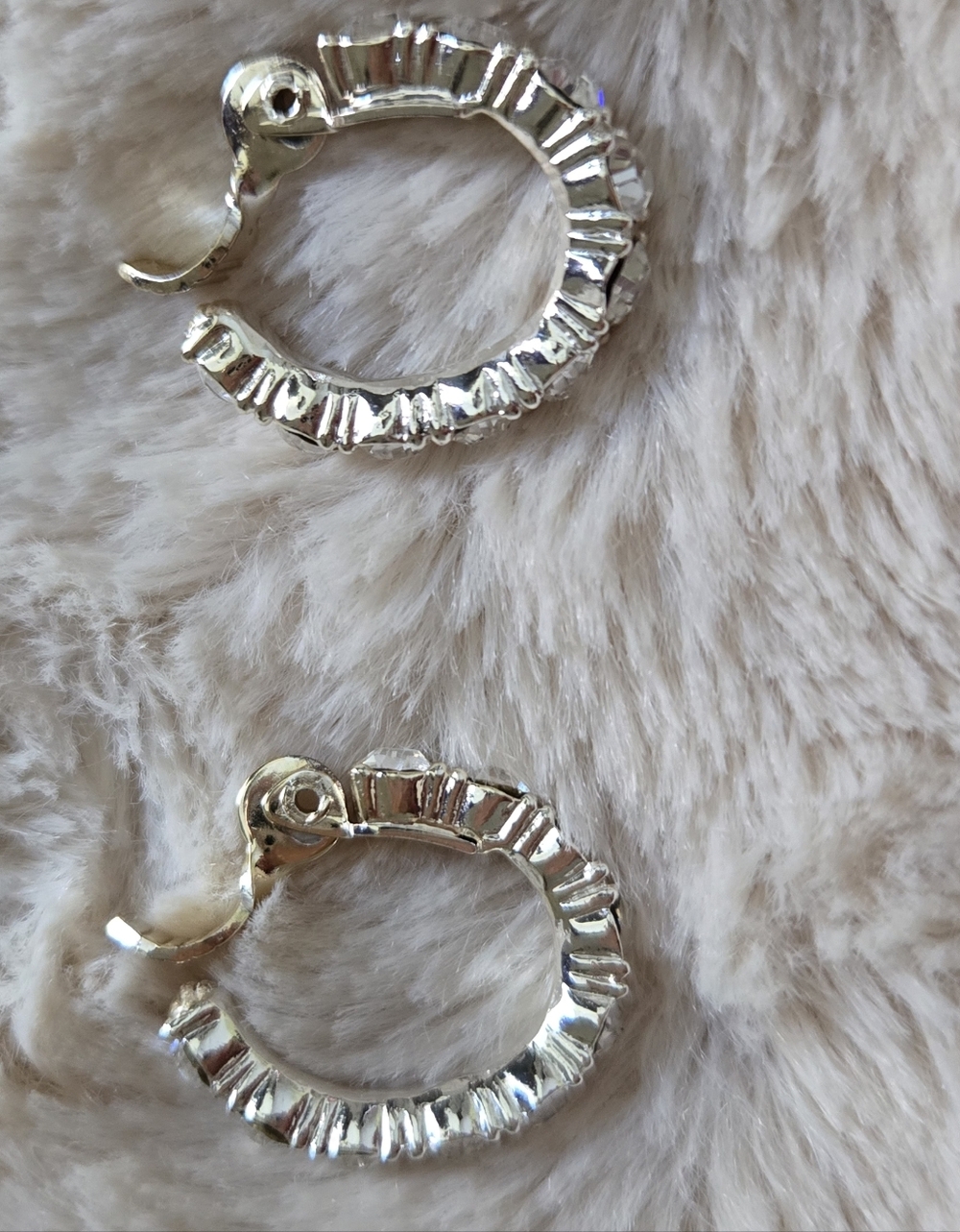 Clip Rhinstone Earrings - Picture 3 of 3